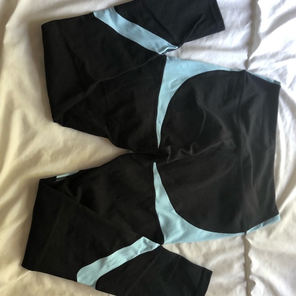 NastyFit Mint and Black Contour Leggings - Picture 2 of 3